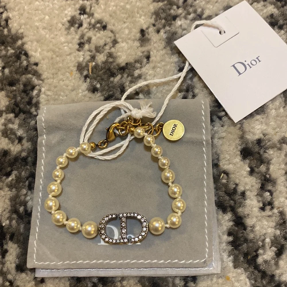 Dior 30 Montaigne Bracelet - Picture 4 of 6